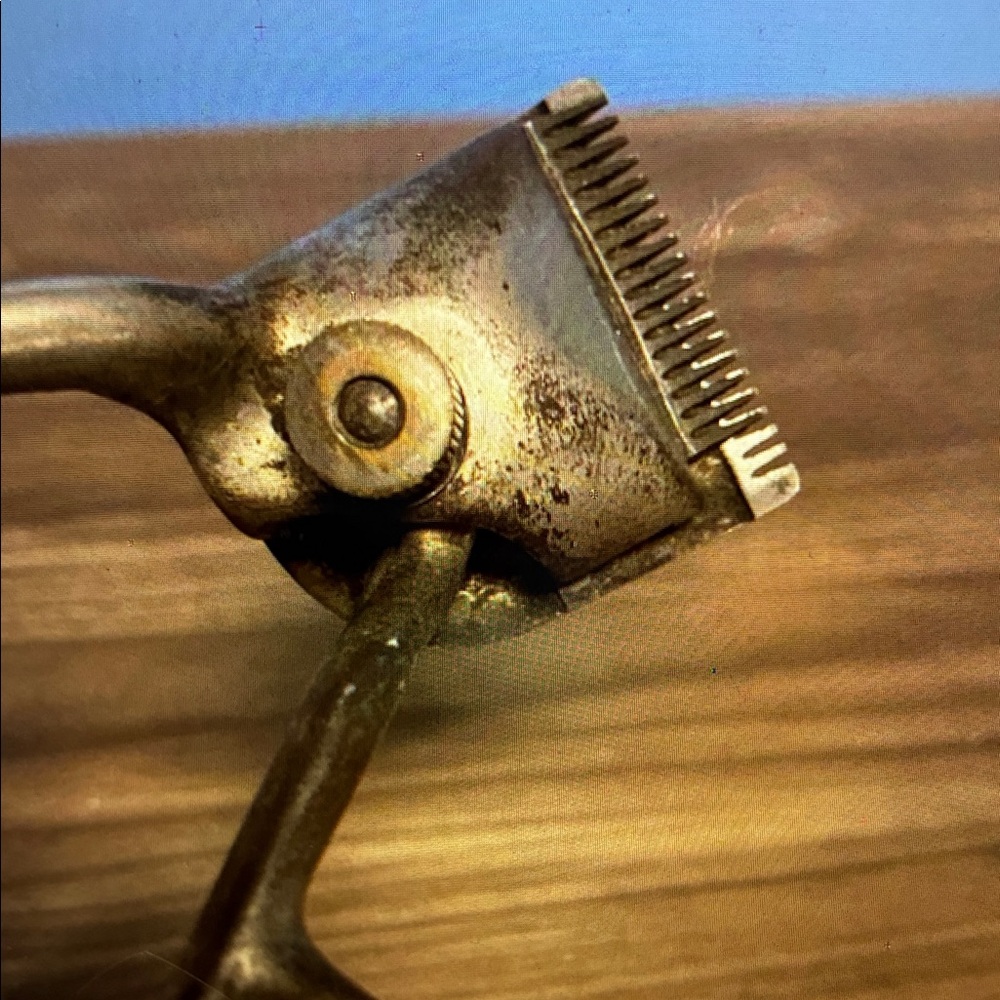 Vintage Manual Hair Clipper Metal Finish Vintage 1940 Barber - Picture 7 of 7